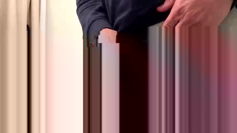 Snapshot of peakingondaddy chatting on 11/01/25, 04:14 peakingondaddy online show from 11/01/25, 04:14