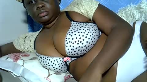 Snapshot of pearl_33 chatting on 07/07/26, 11:14 Keci online show from 07/07/26, 11:14