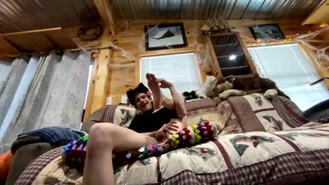 Pearl online show from 12/08/24, 03:56