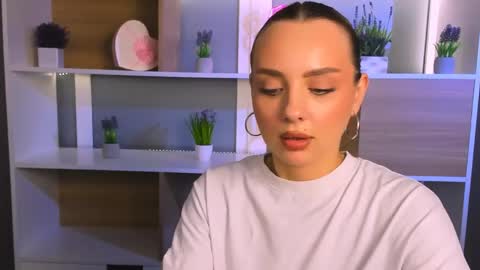 pearl heart online show from 04/12/26, 01:27