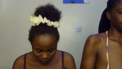 vel online show from 12/04/25, 06:44