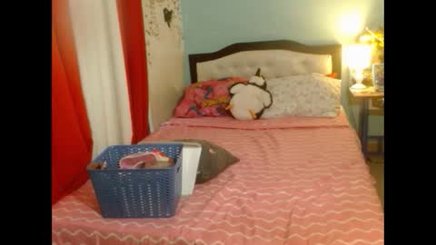 pearlaofasia21 online show from 02/08/25, 09:35