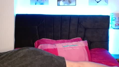 pearlatin online show from 12/22/24, 01:34