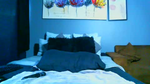 Pearl online show from 02/02/25, 03:39