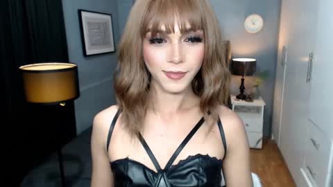 Snapshot of pearlmoore chatting on 01/08/25, 03:07 Pearl online show from 01/08/25, 03:07