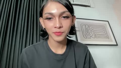 Snapshot of pearlmoore chatting on 02/04/25, 04:50 Pearl online show from 02/04/25, 04:50