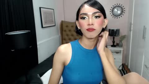 Snapshot of pearlmoore chatting on 03/03/25, 12:37 Pearl online show from 03/03/25, 12:37