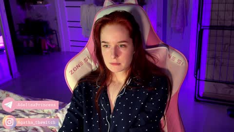 Snapshot of pearlprincess_ chatting on 12/14/24, 04:45 Adelina online show from 12/14/24, 04:45