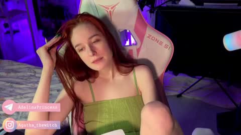 Snapshot of pearlprincess_ chatting on 01/10/25, 02:46 Adelina online show from 01/10/25, 02:46