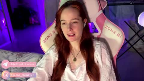 Snapshot of pearlprincess_ chatting on 02/19/25, 11:57 Adelina online show from 02/19/25, 11:57