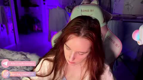 Snapshot of pearlprincess_ chatting on 02/21/25, 02:50 Adelina online show from 02/21/25, 02:50