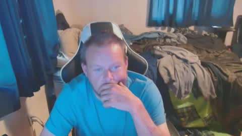 pecker40 online show from 12/01/24, 06:41