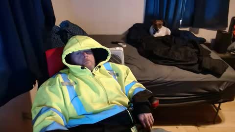 pecker40 online show from 12/14/25, 09:30