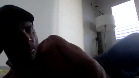 pedro________8 online show from 02/03/25, 06:13