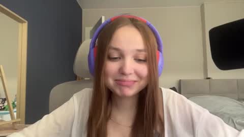 Luna Vale online show from 06/14/26, 01:24
