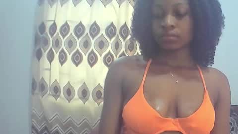 Lizzy online show from 10/21/25, 12:17