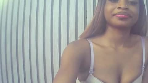 Lizzy online show from 12/05/25, 02:03