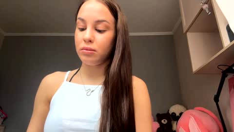 Snapshot of pekadark chatting on 10/17/25, 09:45 HERES ALICE WELCOME EVERYONE LOVENSE DOMI REACT TO YOUR TIPS LETS MAKE A GREAT SHOW TOGETHER online show from 10/17/25, 09:45