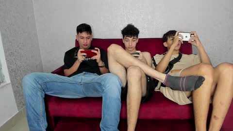 CAIN-19  ALLEN-18 RONALD-18 AUSTIN-18 MOD DANTE online show from 01/11/25, 08:54