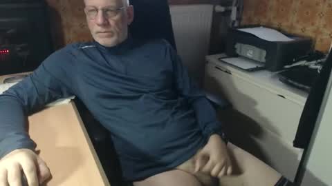 Pemue65 online show from 03/25/26, 08:09