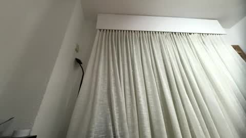 penebunny online show from 12/21/25, 03:46