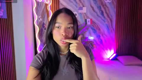 Snapshot of penelope_tay chatting on 07/18/26, 03:00 penelope online show from 07/18/26, 03:00