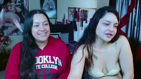 Penelope and my girlfriend Marilyn online show from 07/21/26, 01:57