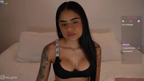 Snapshot of penelopesexx_ chatting on 10/17/25, 09:39 penelopesexx_ online show from 10/17/25, 09:39