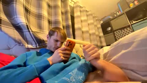 Penguin online show from 12/13/25, 08:47