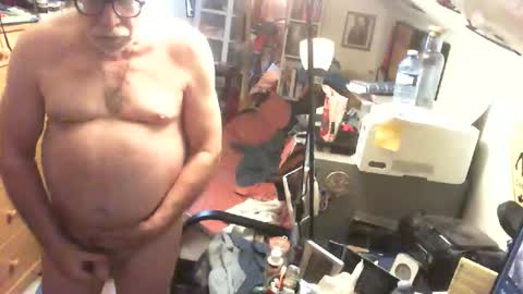 monkeydog online show from 05/04/26, 12:12