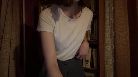 Snapshot of pennilinka chatting on 03/28/26, 02:00 Alya online show from 03/28/26, 02:00