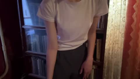 Snapshot of pennilinka chatting on 03/31/26, 06:14 Alya online show from 03/31/26, 06:14