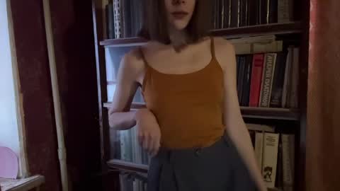 Snapshot of pennilinka chatting on 04/04/26, 02:14 Alya online show from 04/04/26, 02:14