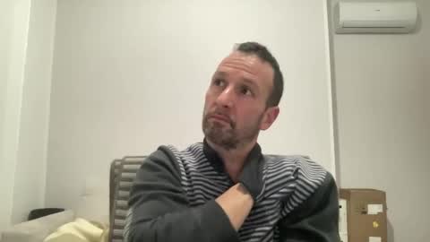 Snapshot of peppinslosqualo chatting on 02/05/25, 08:57 peppinslosqualo online show from 02/05/25, 08:57