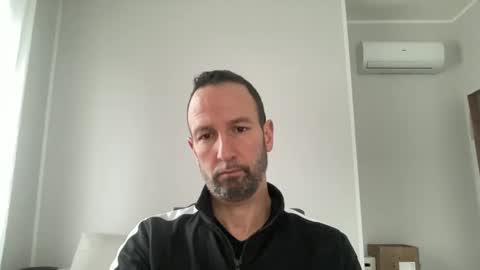 Snapshot of peppinslosqualo chatting on 02/08/25, 02:05 peppinslosqualo online show from 02/08/25, 02:05