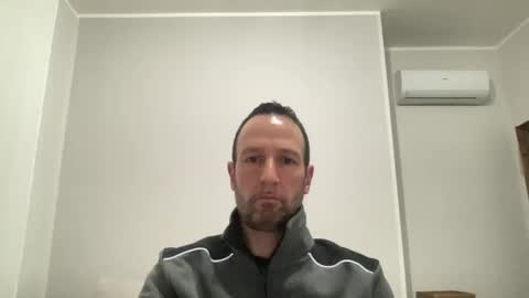 Snapshot of peppinslosqualo chatting on 02/24/25, 05:22 peppinslosqualo online show from 02/24/25, 05:22