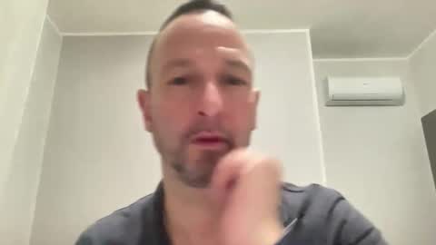 peppinslosqualo online show from 04/05/26, 02:09