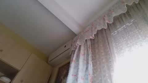 Snapshot of perales_12345 chatting on 09/13/25, 10:37 perales_12345 online show from 09/13/25, 10:37