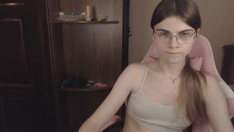 Snapshot of peralez_f chatting on 12/03/24, 09:23 Farida online show from 12/03/24, 09:23