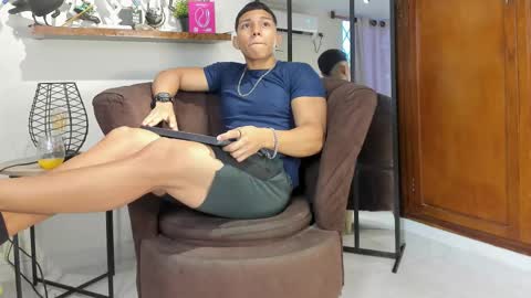 Snapshot of percy_god chatting on 10/13/25, 10:32 percy_god online show from 10/13/25, 10:32