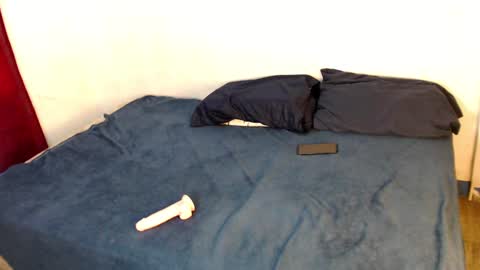 Snapshot of perfect_cum69 chatting on 12/27/24, 10:48 ronna babe online show from 12/27/24, 10:48