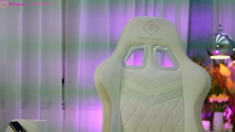 Dee online show from 01/13/26, 01:49