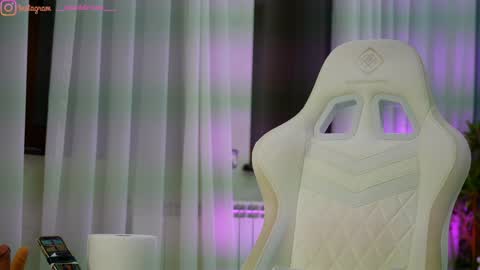 Dee online show from 03/12/26, 04:13