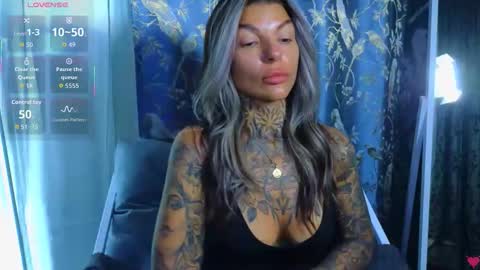 Anna online show from 10/28/25, 07:23