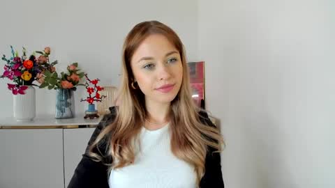 Cindy online show from 03/27/26, 06:41