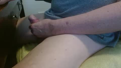 Snapshot of perkiemann1956 chatting on 01/03/25, 02:30 Jackman online show from 01/03/25, 02:30