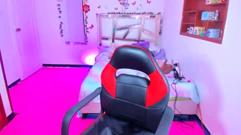 PERLA online show from 03/15/26, 12:16