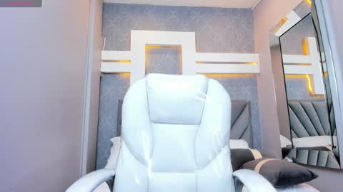 PERLA  online show from 12/19/24, 08:23