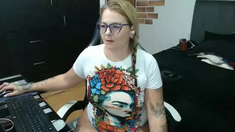 goloza online show from 02/25/26, 02:21