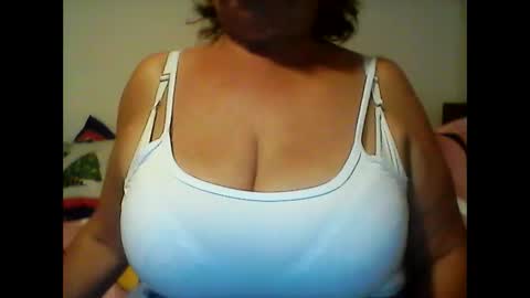 perlita070822 online show from 01/01/25, 06:58